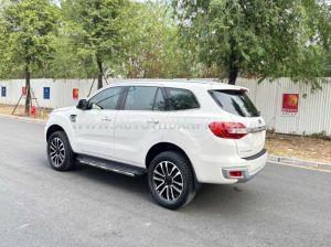 Xe Ford Everest Titanium 2.0L 4x4 AT 2019