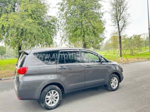 Xe Toyota Innova 2.0E 2016