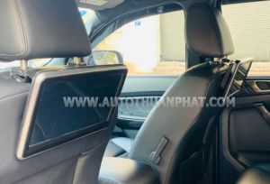 Xe Ford Everest Titanium 2.0L 4x2 AT 2018