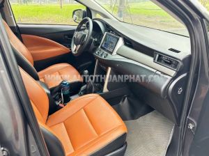 Xe Toyota Innova 2.0E 2016