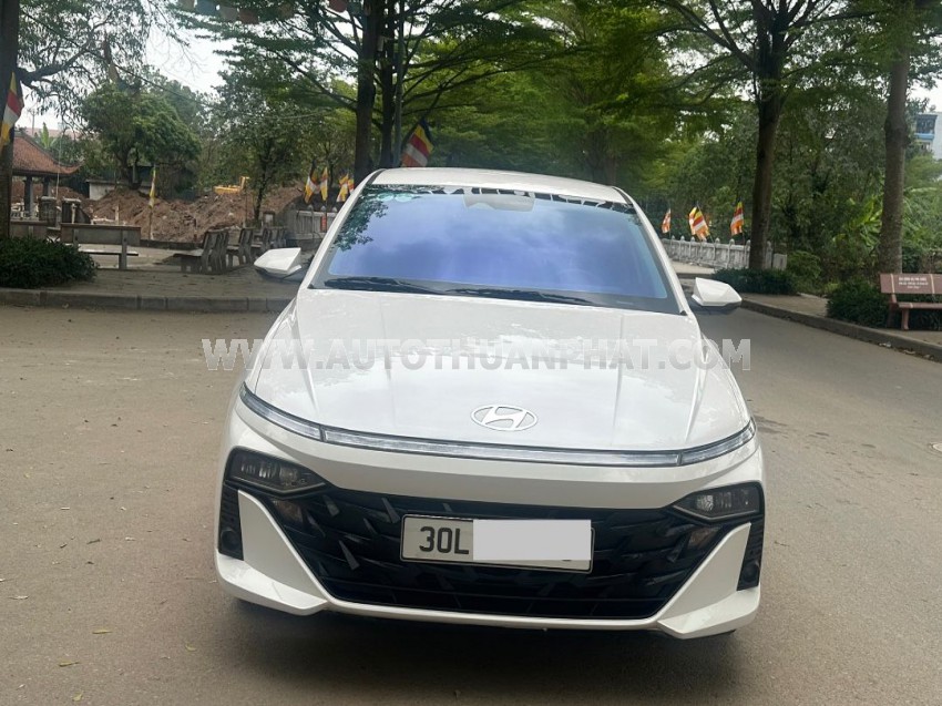 Hyundai Accent Cao cấp 1.5 AT 2024