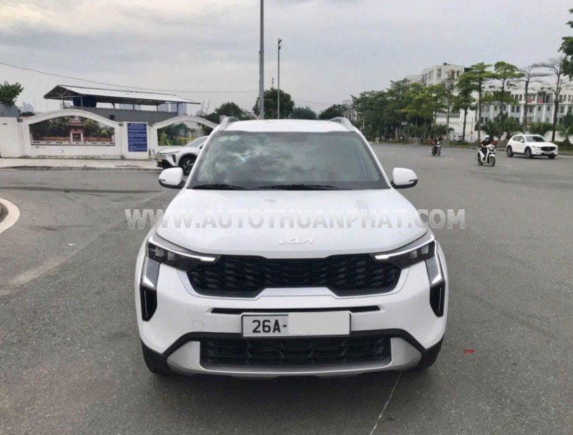 Kia Sonet Luxury 1.5 AT