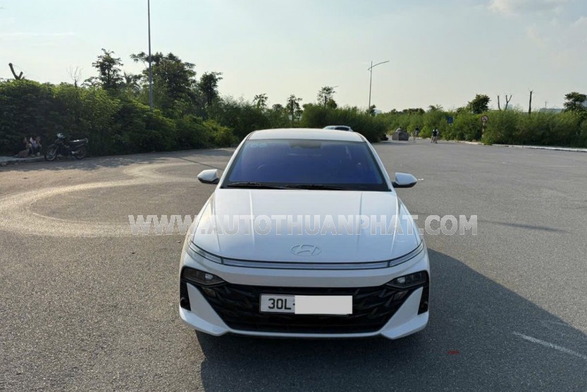 Hyundai Accent Cao cấp 1.5 AT